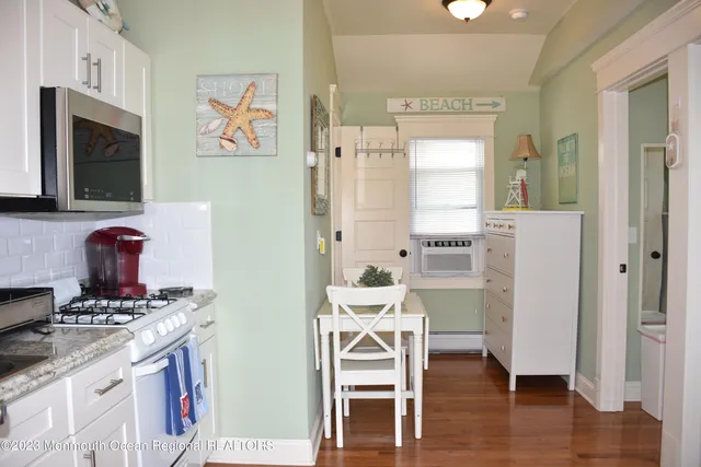 $2,895 | 58 5th Street, Unit F, Highlands, NJ 07732