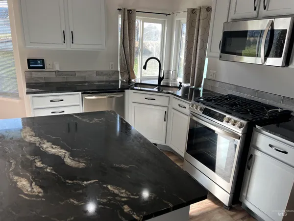 $415,000 | 1065 East Fossilstone Court, Kuna, ID 83634