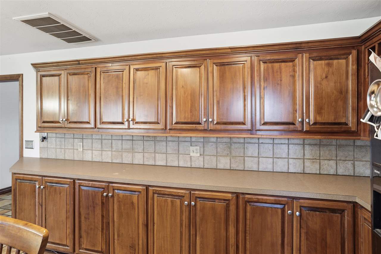 703 Quail Creek Road Perry, OK 73077 - Photo 21 of 42 Gallery Image 21