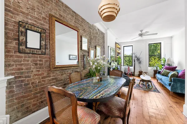 $1,300,000 | 66 4th Place, Unit 4R | Carroll Gardens