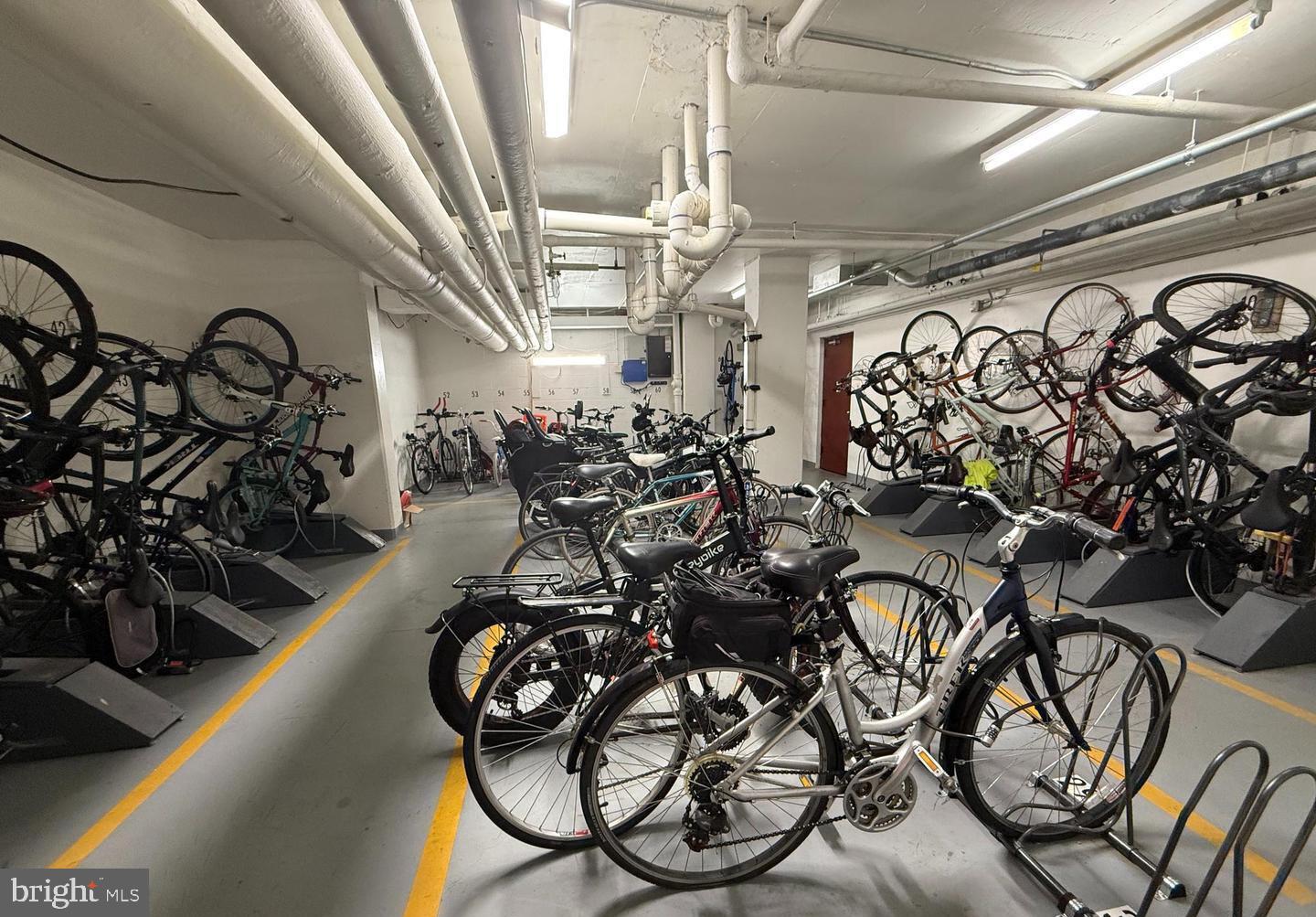 4000 Tunlaw Road Northwest, Unit 415 Washington, DC 20007 - Photo 27 of 28