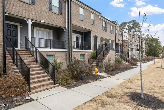 $2,300 | 577 Forestville Road, Wake Forest, NC 27587