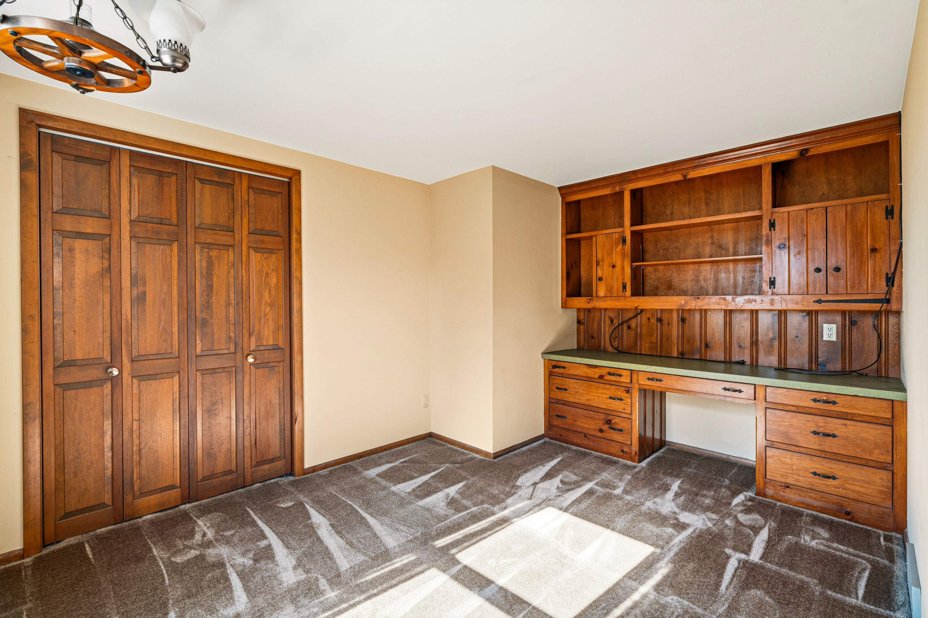 19272 West Coffee Road New Berlin, WI 53146 - Photo 23 of 49 Second Floor Bedroom