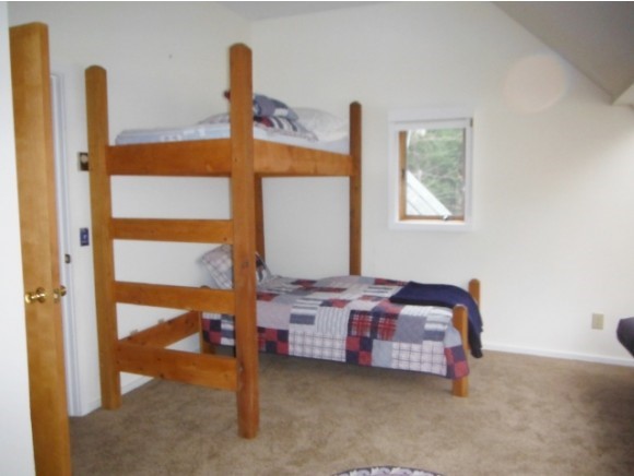 104 Straight Shot Road, Unit 4 Warren, VT 05674 - Photo 9 of 21