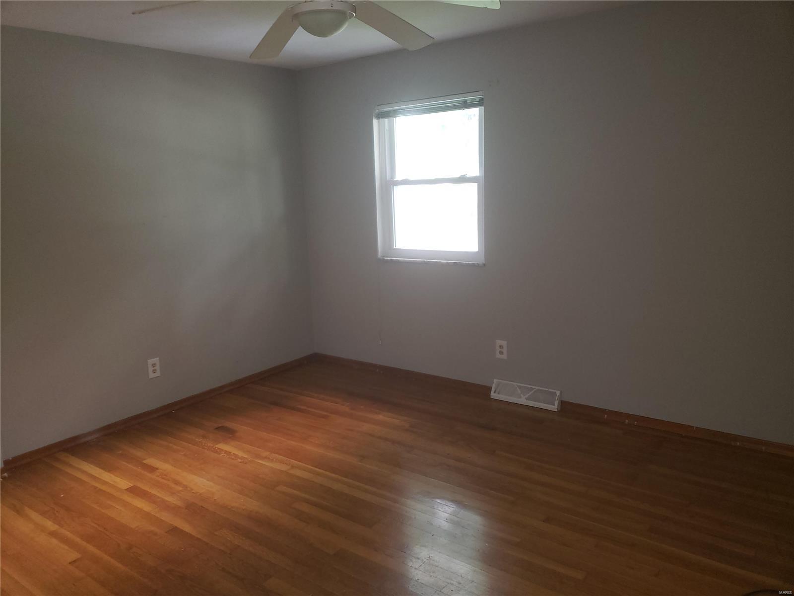216 Pleasant Ridge Road Fairview Heights, IL 62208 - Photo 14 of 20 Gallery Image 14