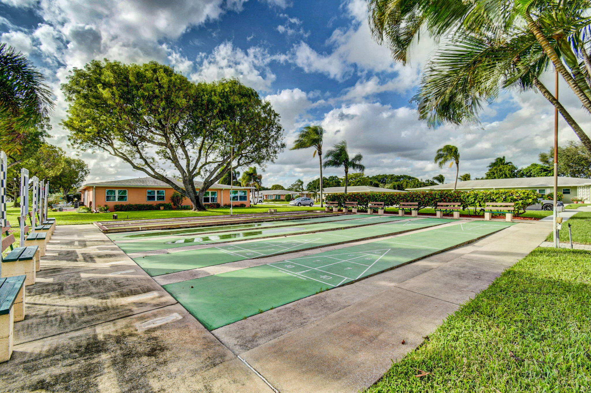 270 High Point Court, Unit D Boynton Beach, FL 33435 - Photo 39 of 41 a view of green field