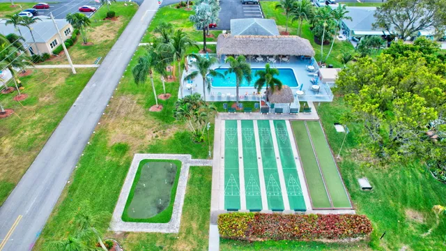 $219,900 | 270 High Point Court, Unit D, Boynton Beach, FL 33435