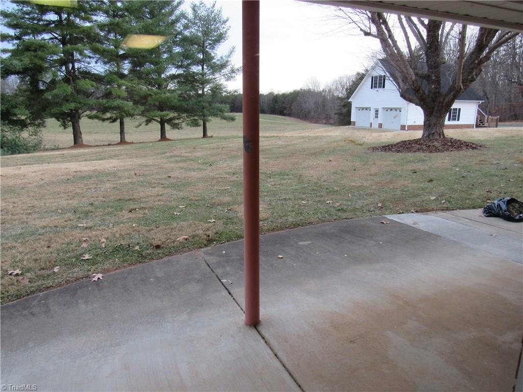 340 Hartgrove Road King, NC 27021 - Photo 20 of 30