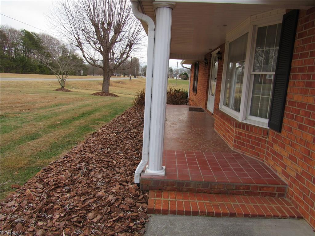 340 Hartgrove Road King, NC 27021 - Photo 9 of 30
