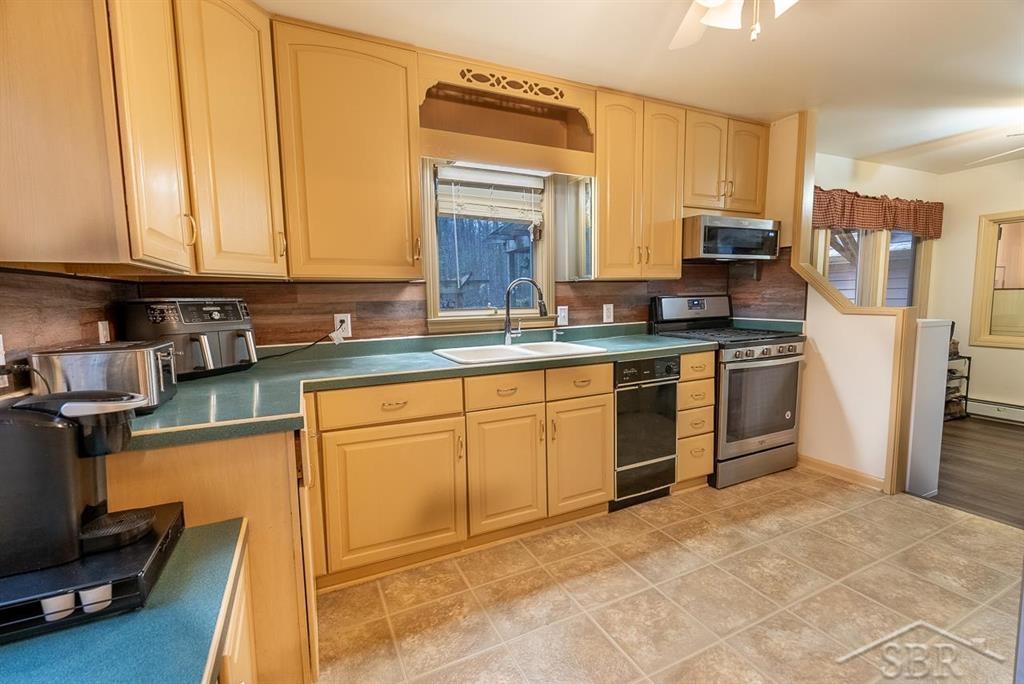 1346 East Olson Road Midland, MI 48640 - Photo 18 of 44 50161609-76995c57-e73c-4303-ac70-222925f9c35f.JPG