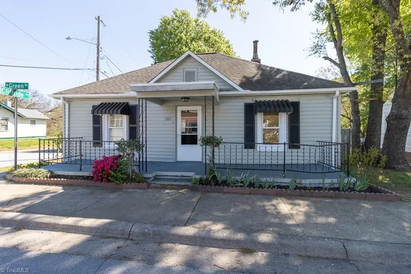 $130,000 | 1301 West Green Drive, High Point, NC 27260