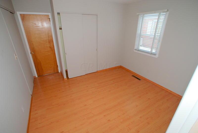 240 Darbyhurst Road Columbus, OH 43228 - Photo 18 of 23 Gallery Image 18