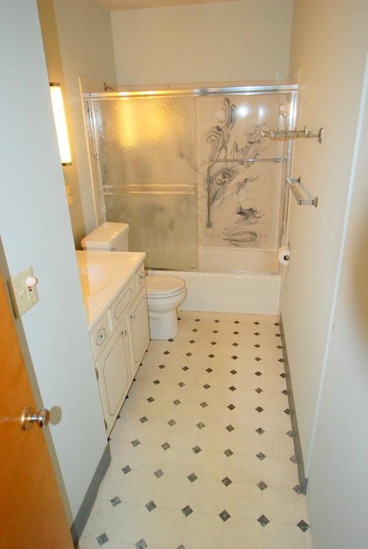 240 Darbyhurst Road Columbus, OH 43228 - Photo 23 of 23 Gallery Image 23