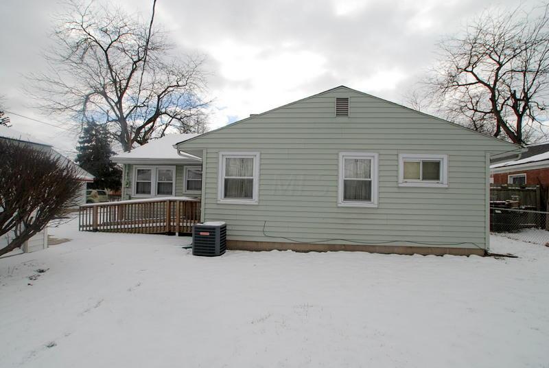 240 Darbyhurst Road Columbus, OH 43228 - Photo 4 of 23 Gallery Image 4