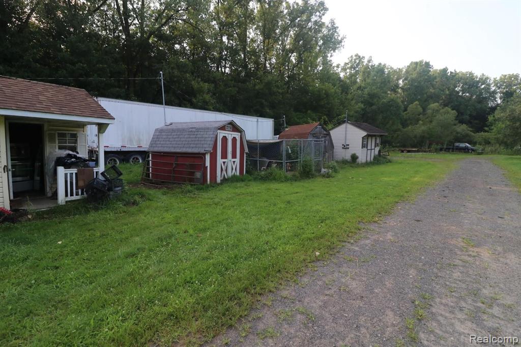 8317 Liss Road Willis, MI 48191 - Photo 10 of 15