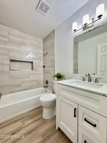 $285,000 | 1622 East Campbell Avenue, Unit T, Phoenix, AZ 85016