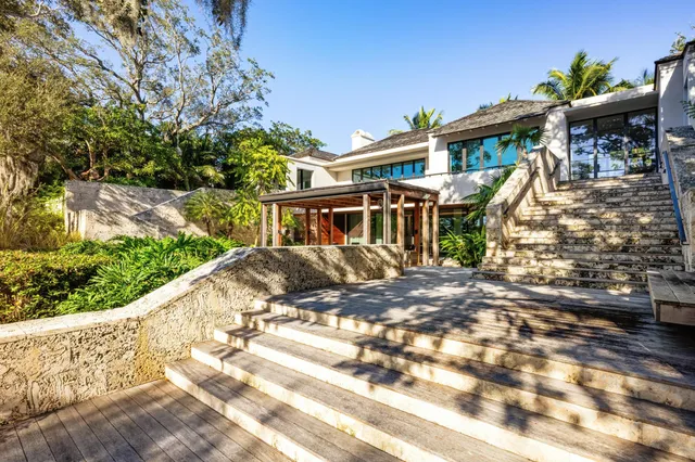 $23,500,000 | 109 South River Road, Sewall's Point, FL 34996