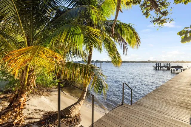 $23,500,000 | 109 South River Road, Sewall's Point, FL 34996