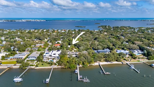 $23,500,000 | 109 South River Road, Sewall's Point, FL 34996