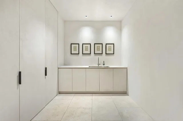 $23,500,000 | 109 South River Road, Sewall's Point, FL 34996