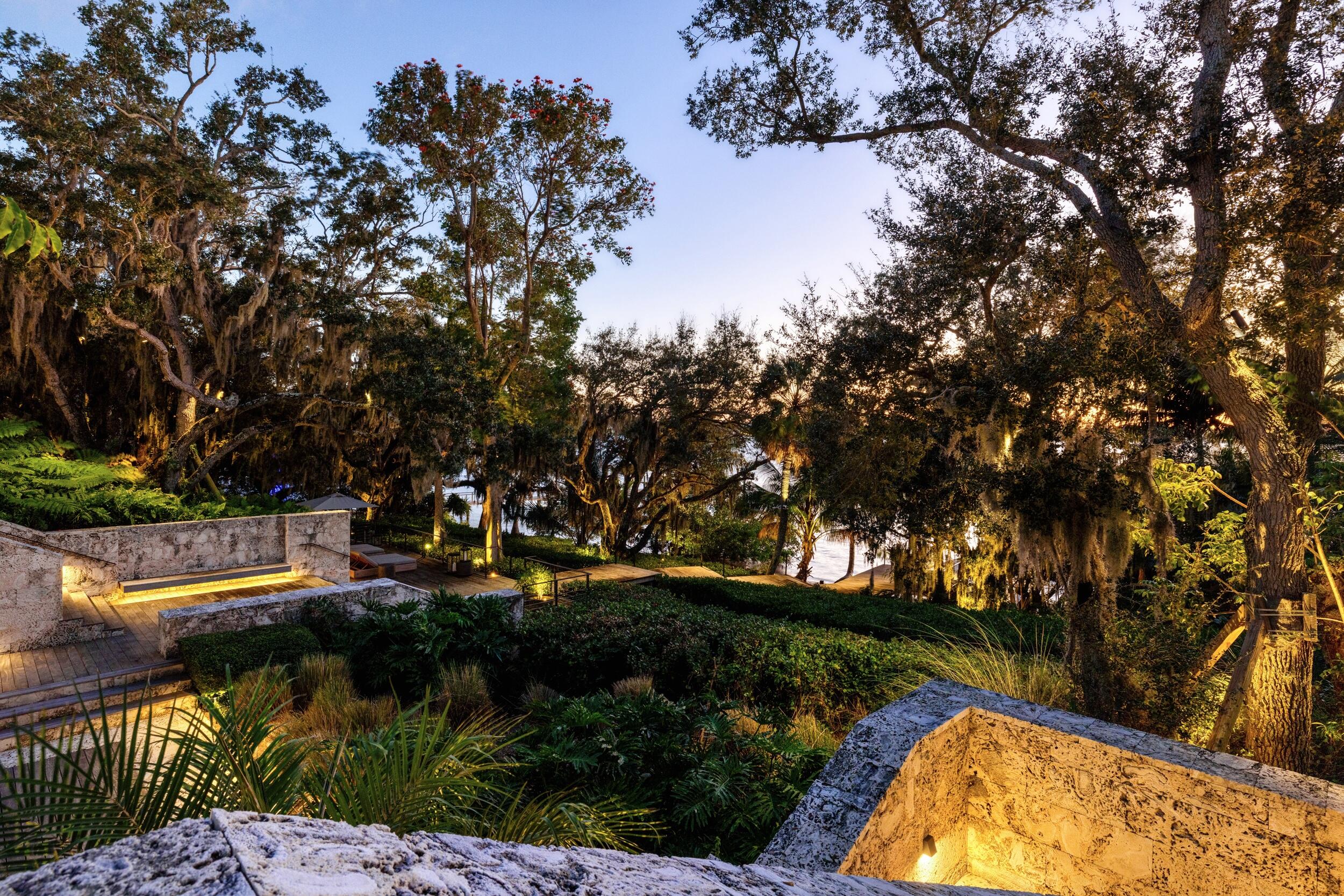 109 South River Road Stuart, FL 34996 - Photo 5 of 128 111_et6a1788_1