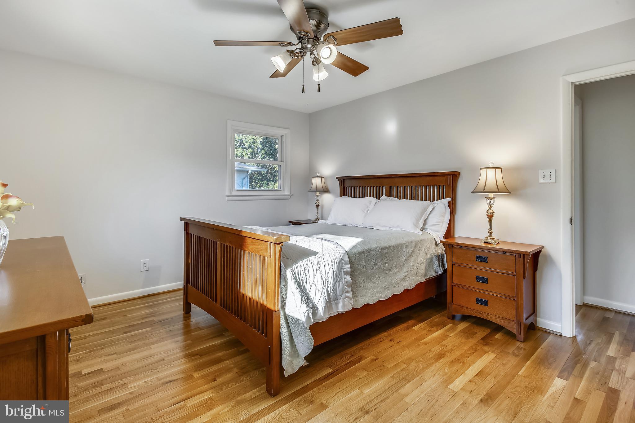 8915 Battery Road Alexandria, VA 22308 - Photo 13 of 57 Primary Bedroom