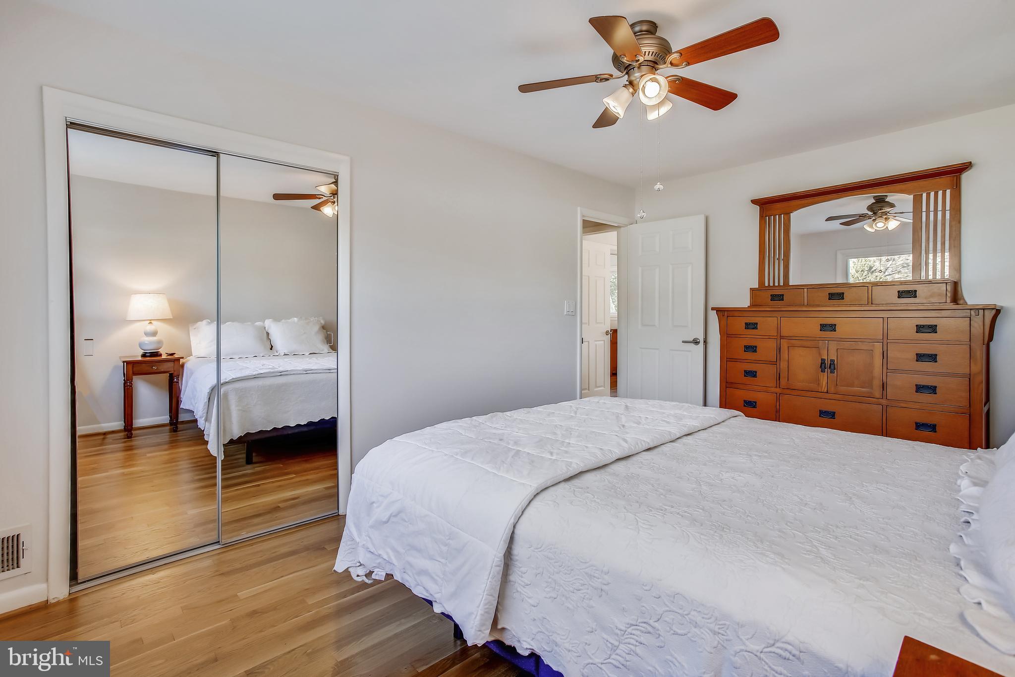 8915 Battery Road Alexandria, VA 22308 - Photo 20 of 57 2nd bedroom has a double closet