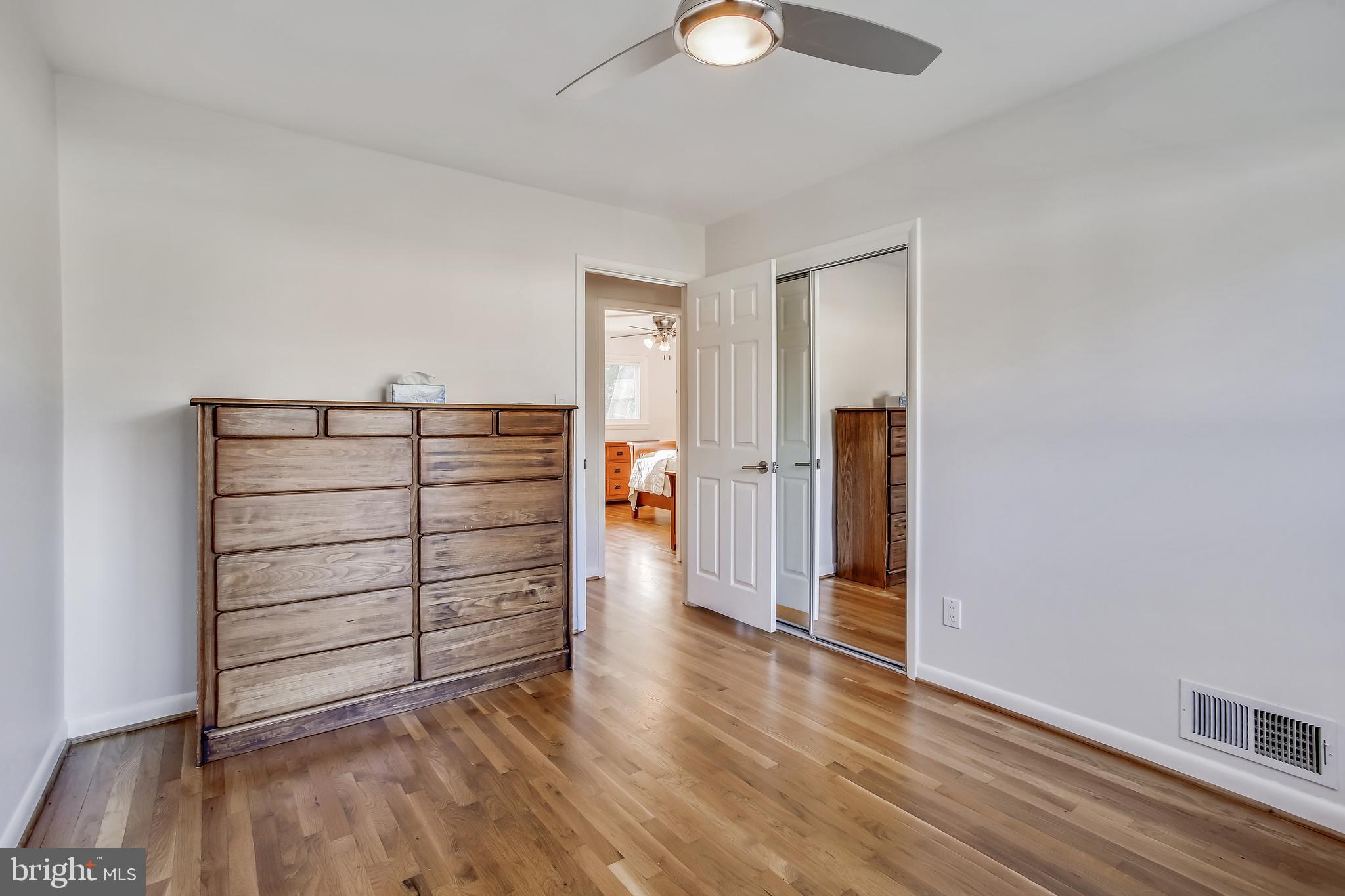 8915 Battery Road Alexandria, VA 22308 - Photo 22 of 57 Third upstairs bedroom