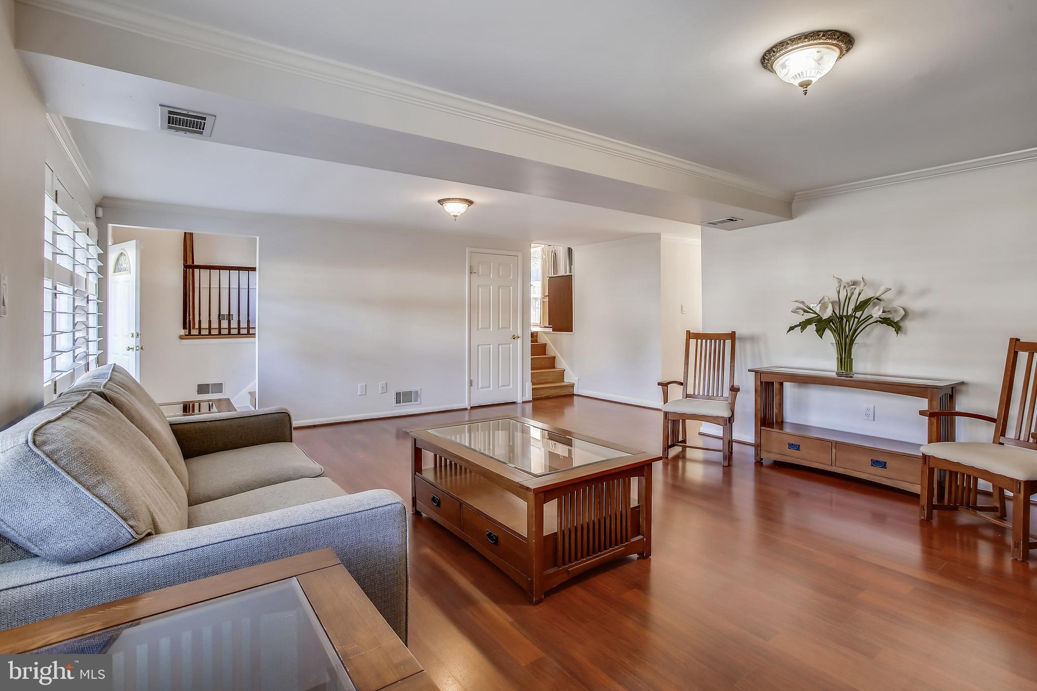 8915 Battery Road Alexandria, VA 22308 - Photo 26 of 57 Family room has nice warm floors