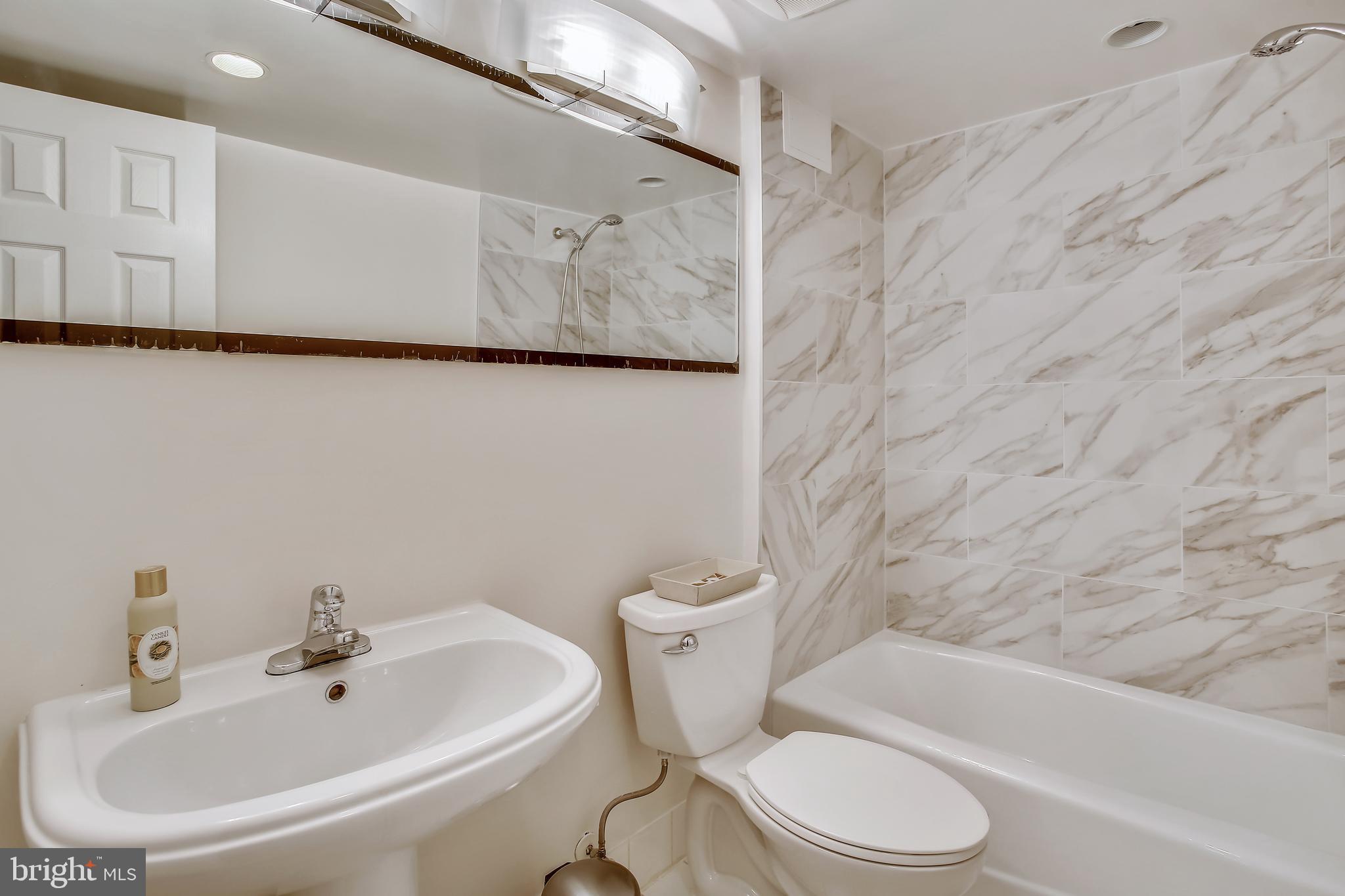 8915 Battery Road Alexandria, VA 22308 - Photo 42 of 57 Lower level full bath
