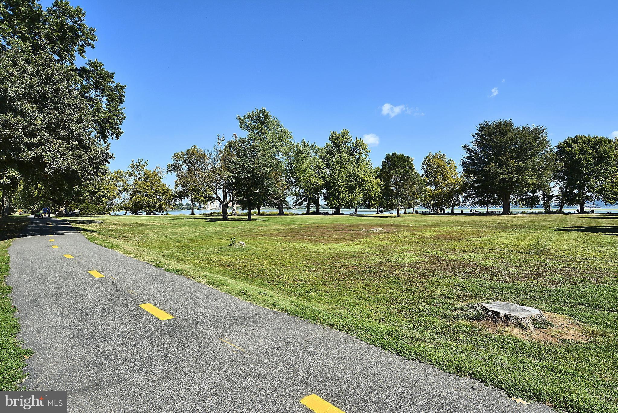 8915 Battery Road Alexandria, VA 22308 - Photo 55 of 57 Bike Path