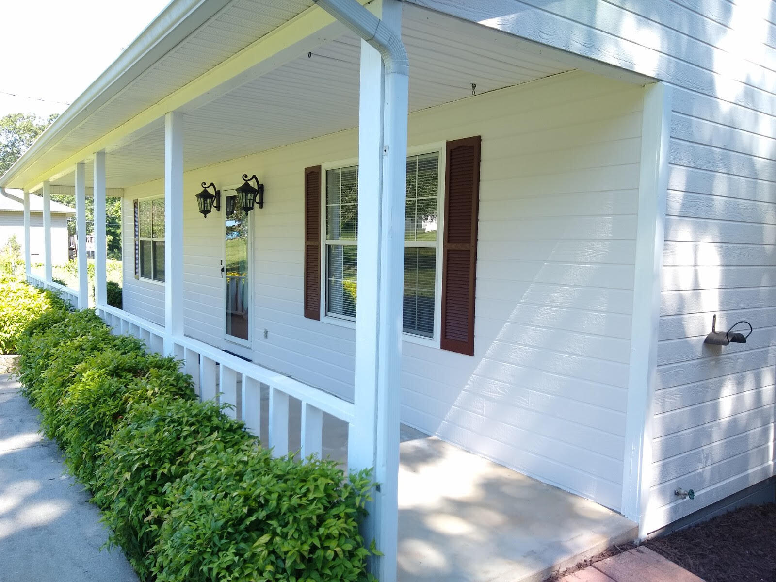564 Bonds Road Chickamauga, GA 30707 - Photo 2 of 30 front porch