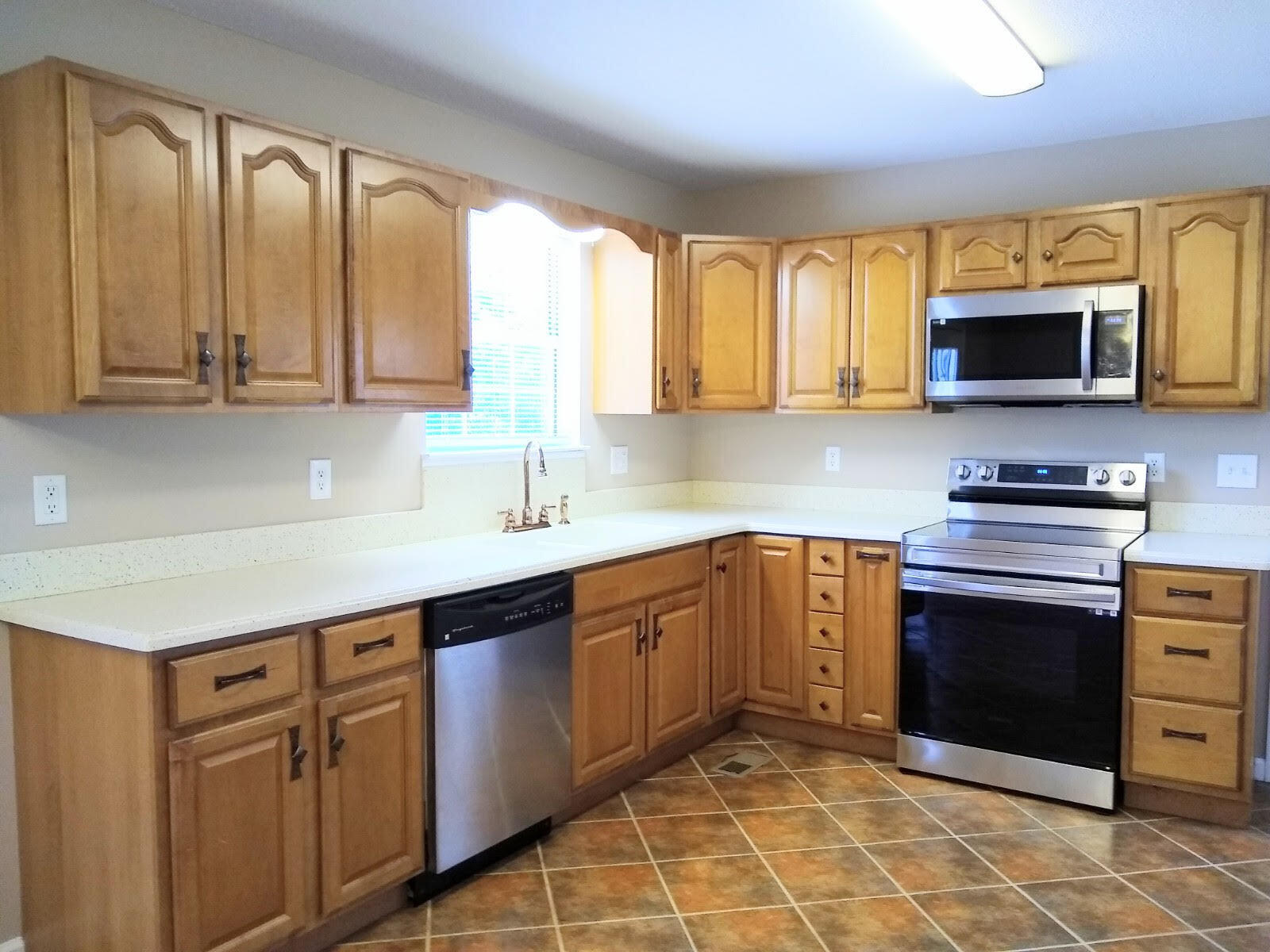 564 Bonds Road Chickamauga, GA 30707 - Photo 6 of 30 kitchen 2