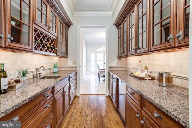 $4,175,000 | 7972 Georgetown Pike, McLean, VA 22102