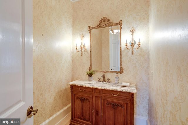 $4,175,000 | 7972 Georgetown Pike, McLean, VA 22102