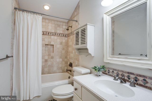 $4,175,000 | 7972 Georgetown Pike, McLean, VA 22102