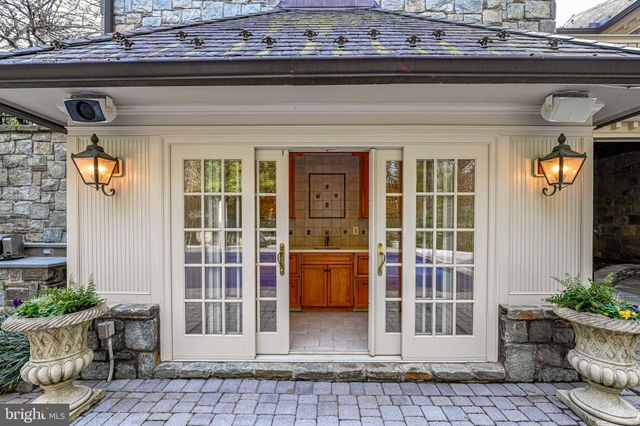 $4,175,000 | 7972 Georgetown Pike, McLean, VA 22102