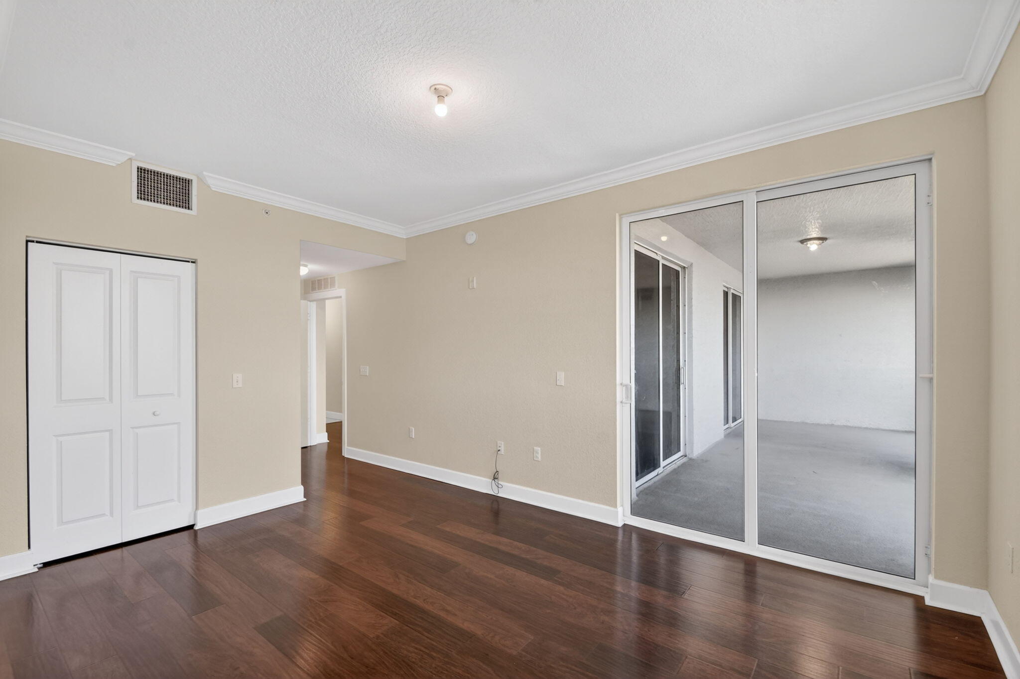 1660 Renaissance Commons Boulevard, Unit 2517 Boynton Beach, FL 33426 - Photo 18 of 93 27-web-or-mls-DSC_7085