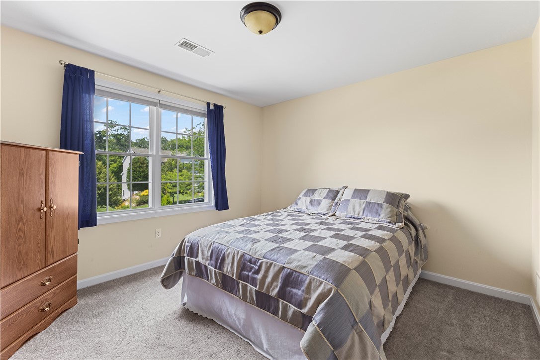 65 Clearview Drive Richmond, RI 02892 - Photo 12 of 22