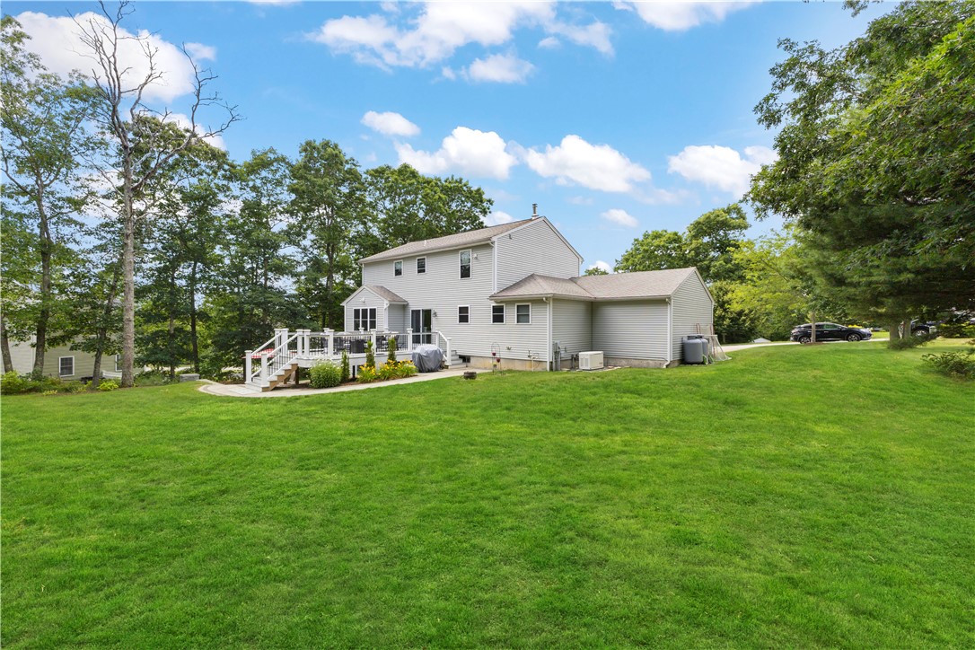 65 Clearview Drive Richmond, RI 02892 - Photo 3 of 22