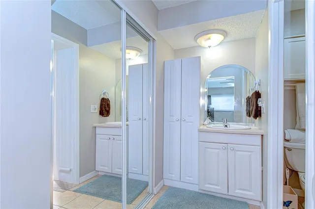 $2,600 | 13870 Oakwood Lane, Seminole, FL 33776