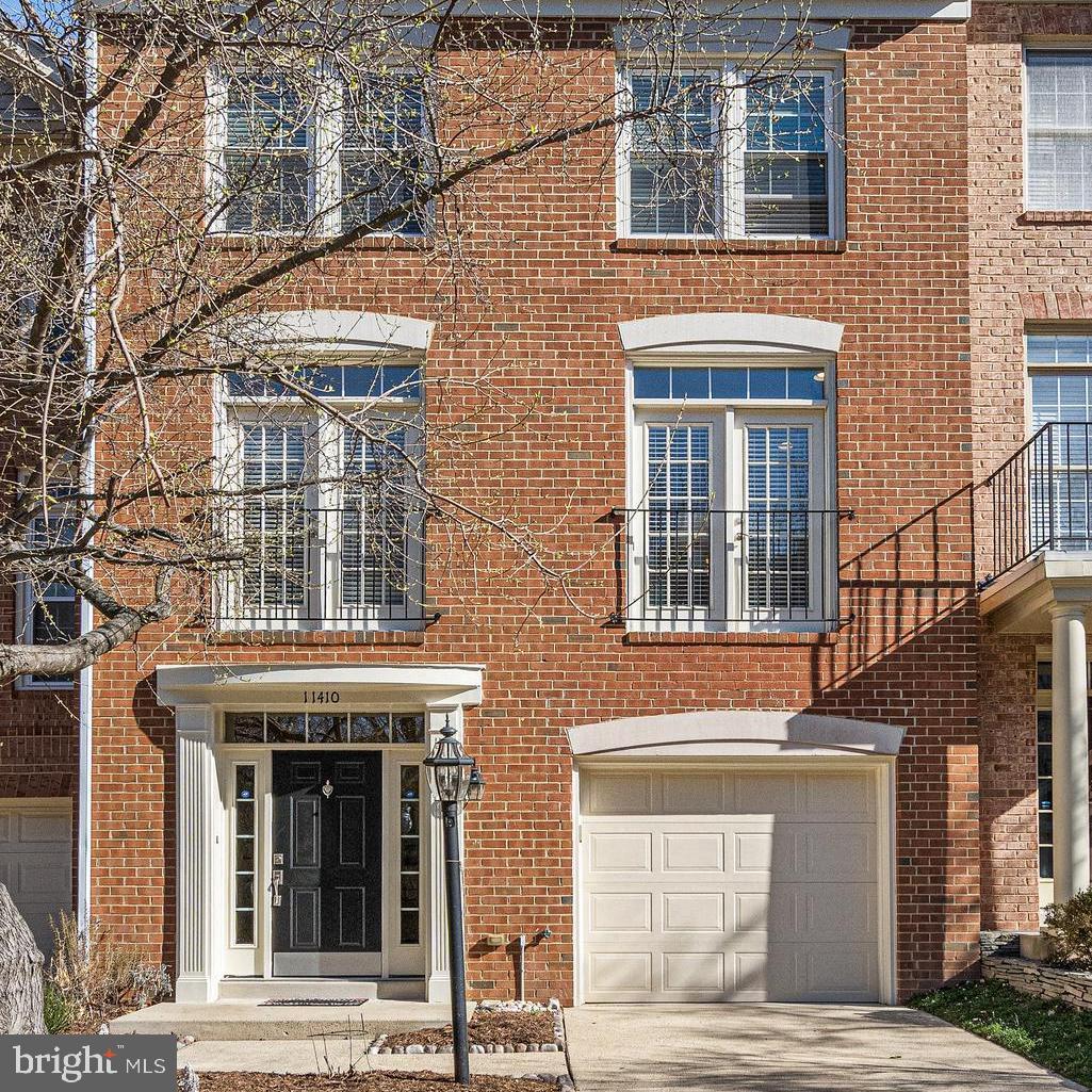 11410 Summer House Court Reston, VA 20194 - Photo 1 of 51 Welcome to 11410 SUMMER HOUSE CT