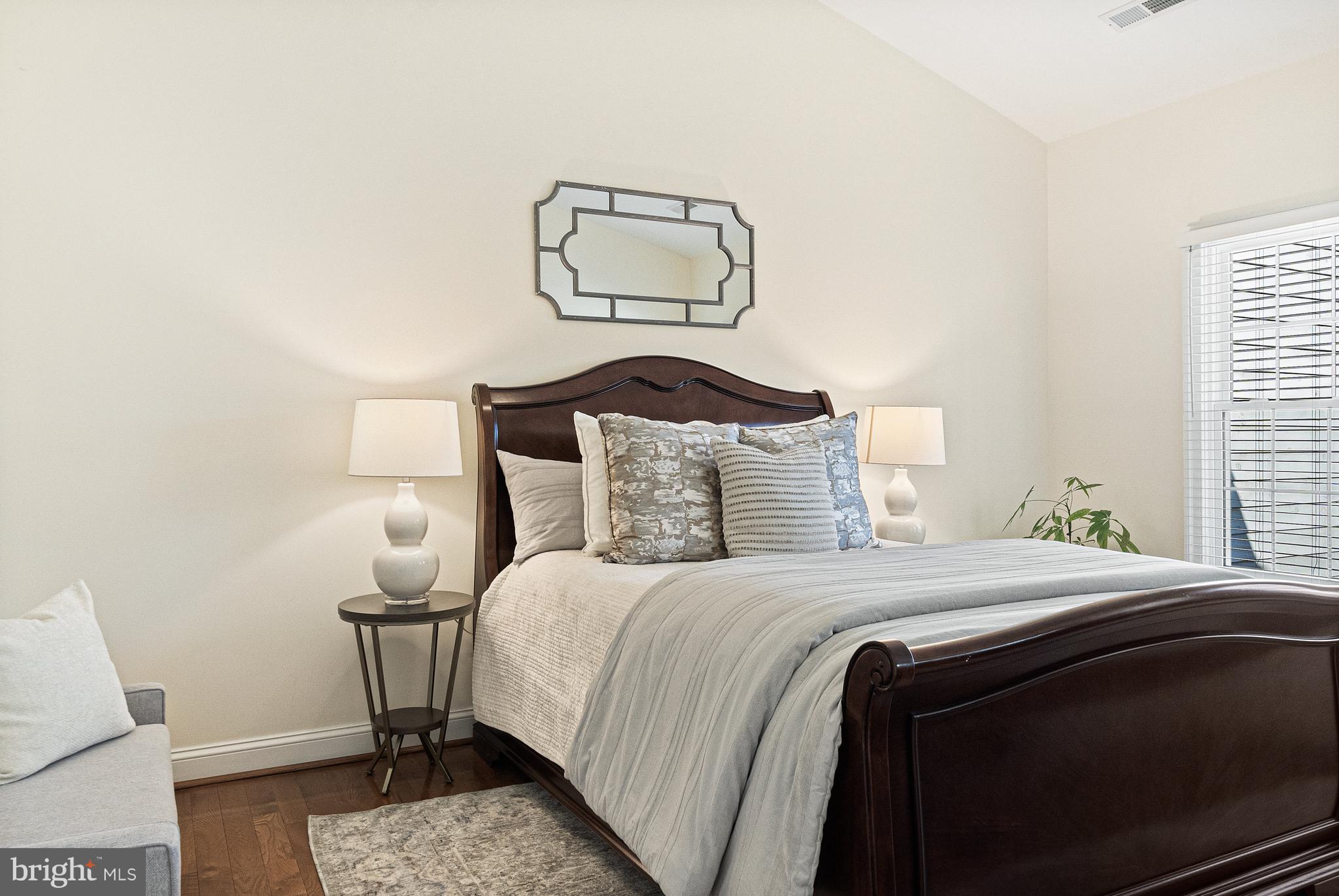11410 Summer House Court Reston, VA 20194 - Photo 15 of 51 Primary Bedroom