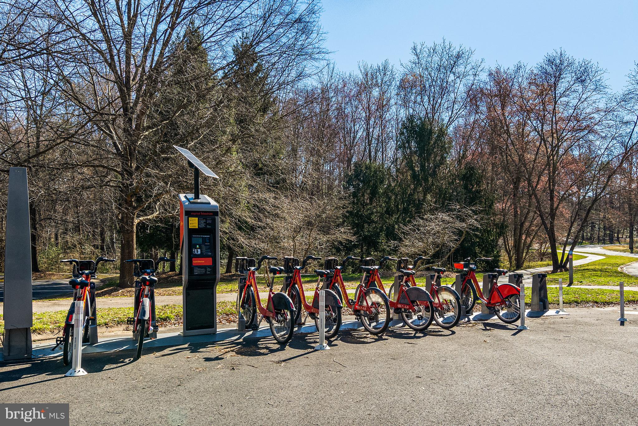 11410 Summer House Court Reston, VA 20194 - Photo 44 of 51 Bike Share nearby