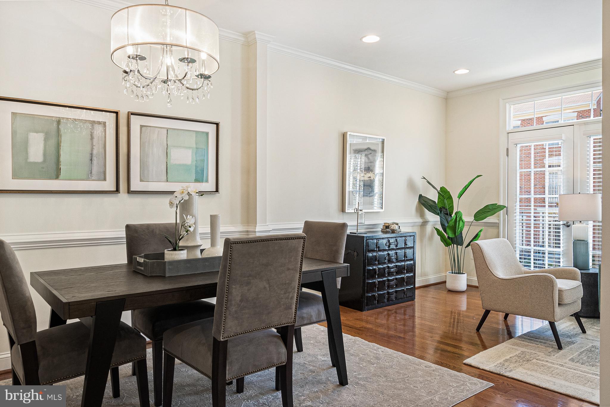11410 Summer House Court Reston, VA 20194 - Photo 6 of 51 Dining Room
