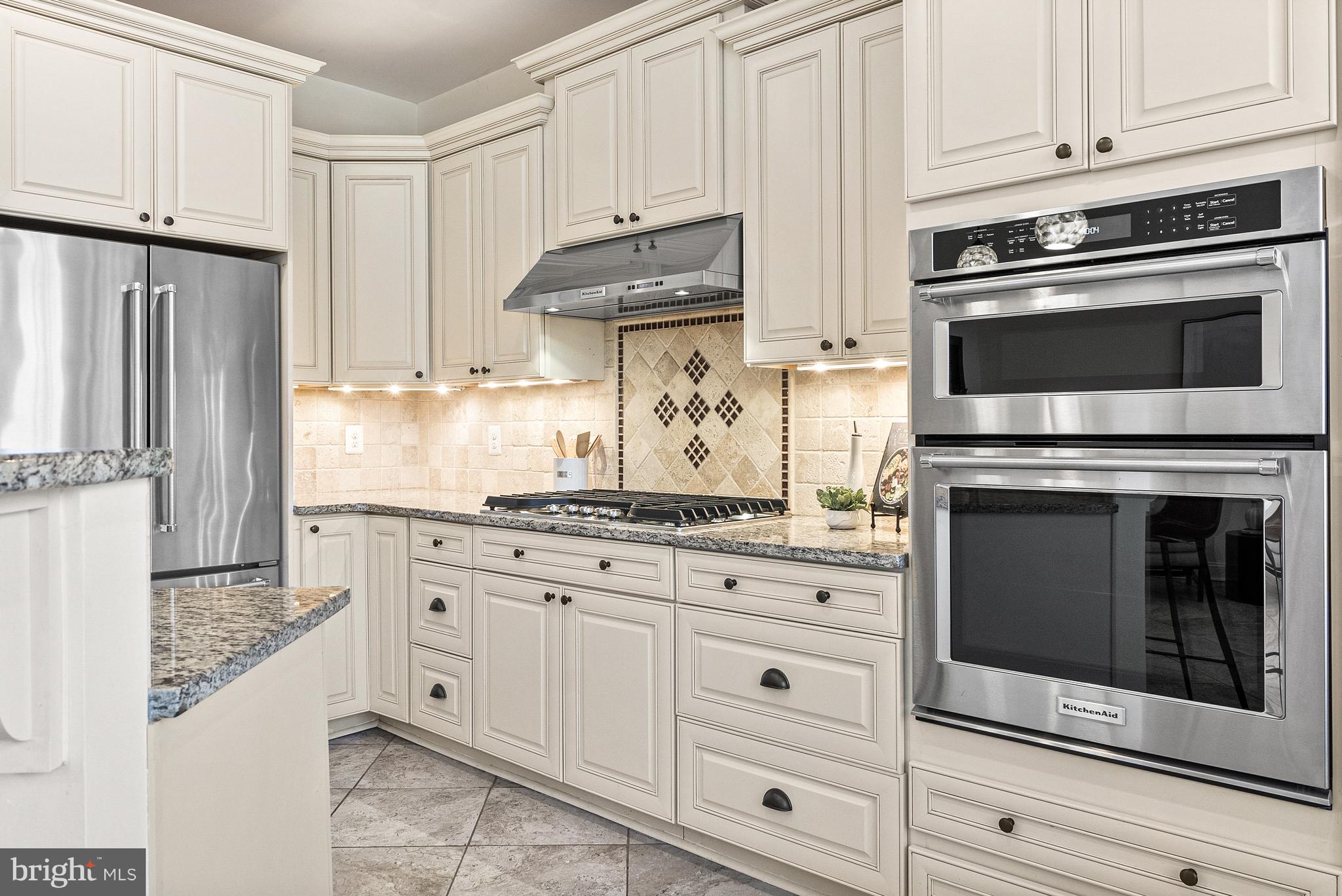 11410 Summer House Court Reston, VA 20194 - Photo 8 of 51 Kitchen