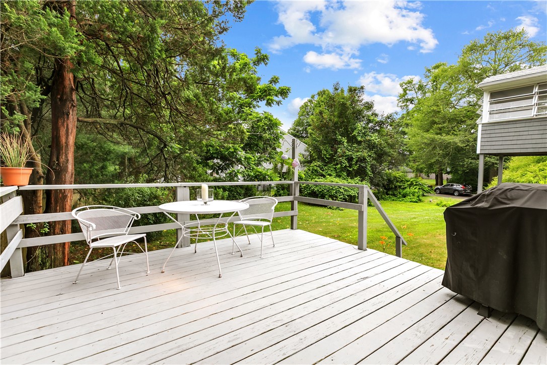 303 Washington Road Barrington, RI 02806 - Photo 8 of 42