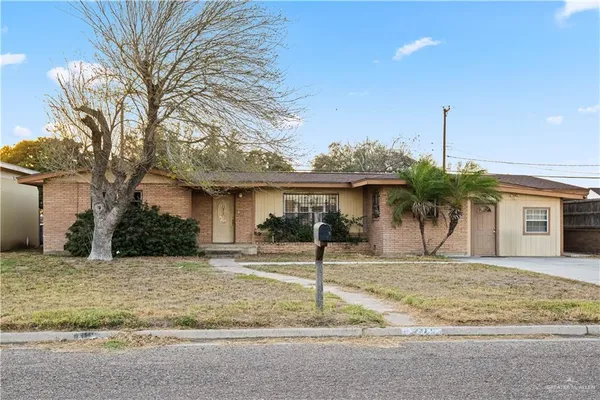 $245,000 | 1421 South 10th Avenue, Edinburg, TX 78539