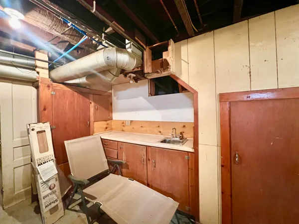 $349,900 | 135 Budlong Street, Hillsdale, MI 49242