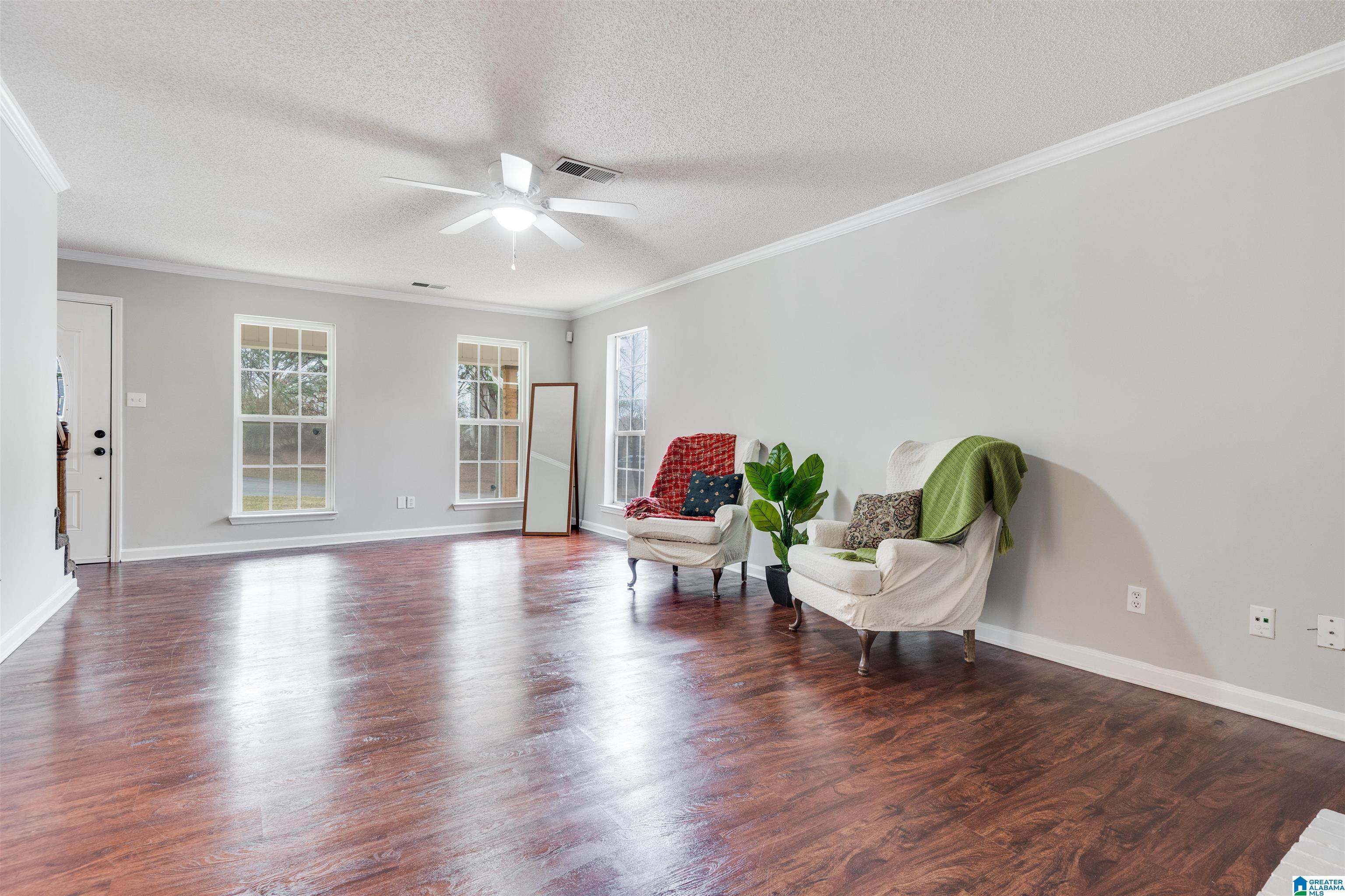 105 Berryhill Circle Alabaster, AL 35007 - Photo 3 of 34